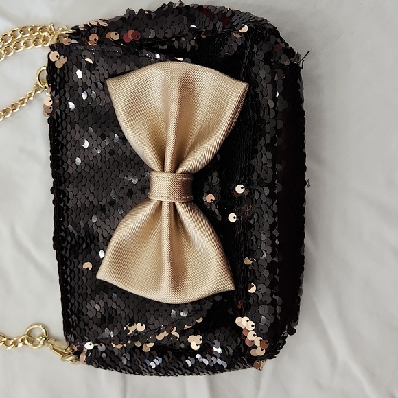 Disney Hong Kong 15th Anniversary Sequin Purse - Picture 2 of 6